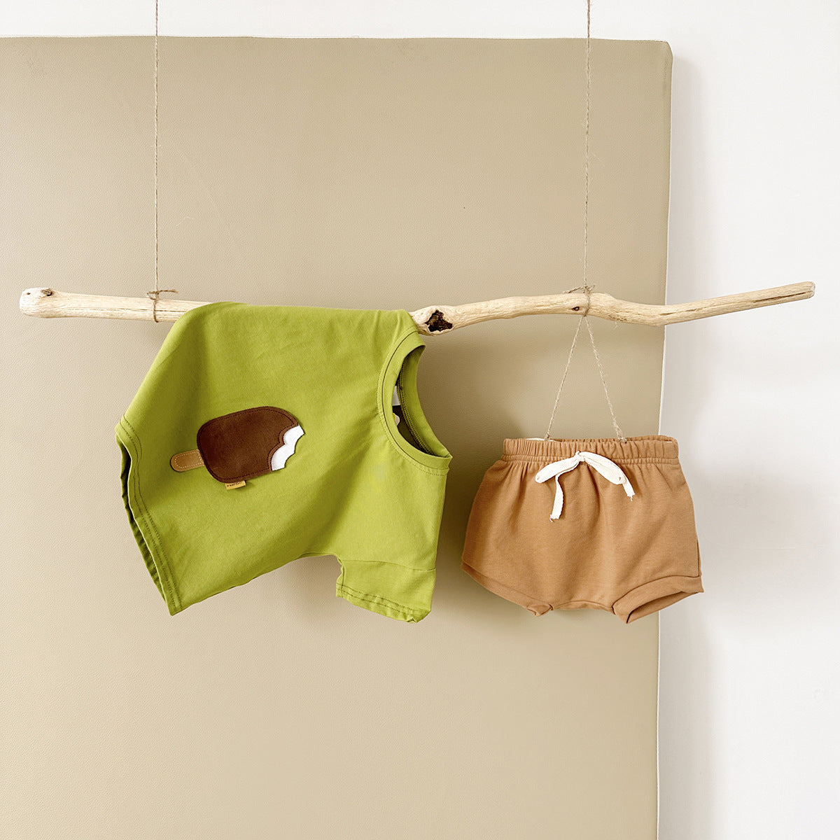 Round Neck Cotton Ice Cream Patch Short Sleeve Shorts Set